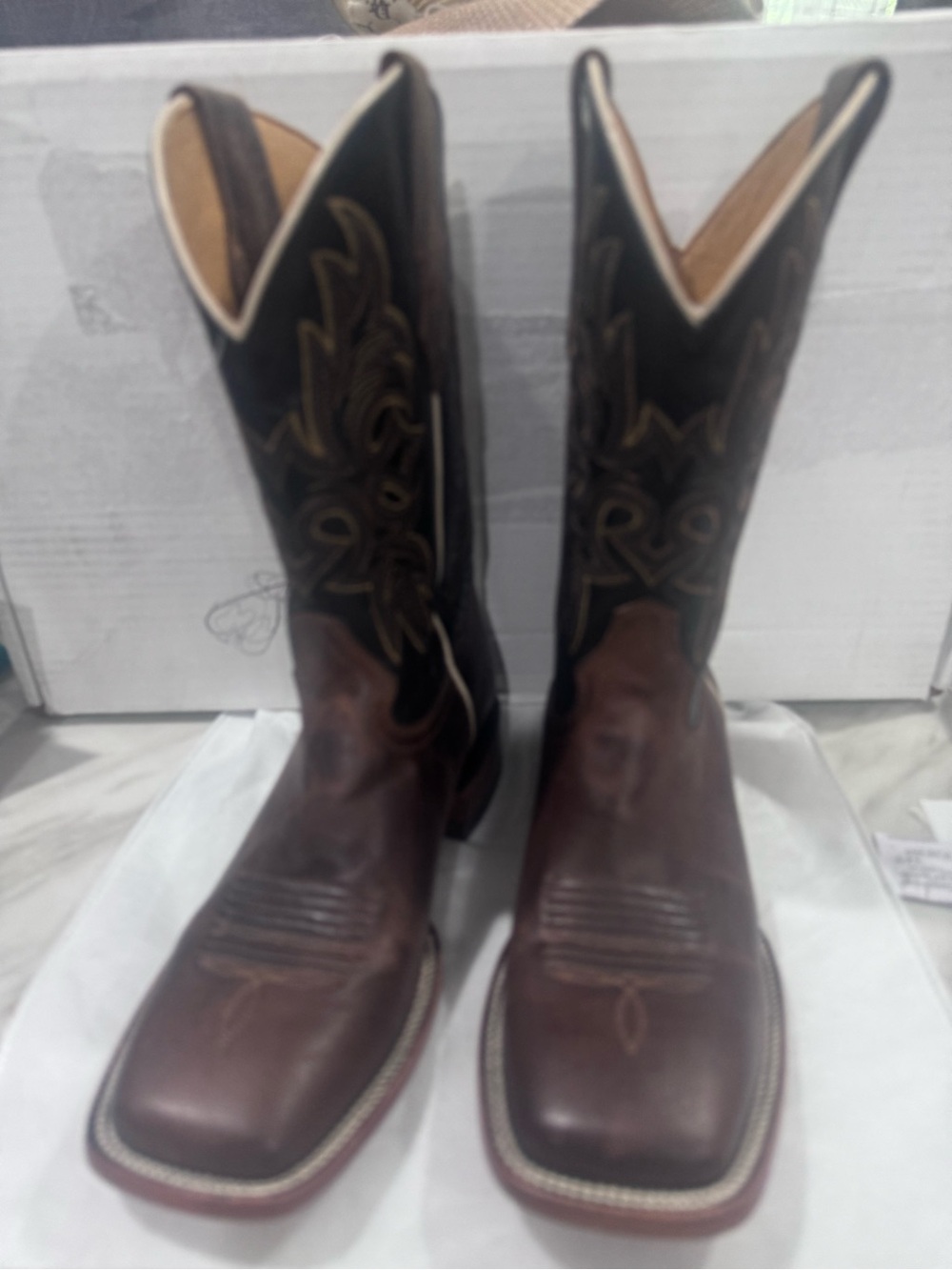 Men's Brown and Black Western Cowboy Boots with Decorative Stitching